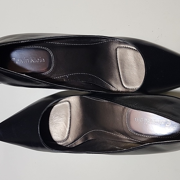 Calvin Klein Dolly Kidskin Black Heels Women's Size 9 - Picture 6 of 9